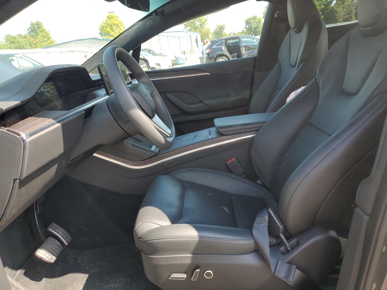 2025 Tesla Model X VIN: 7SAXCBE53SF462789 Lot: 80272895