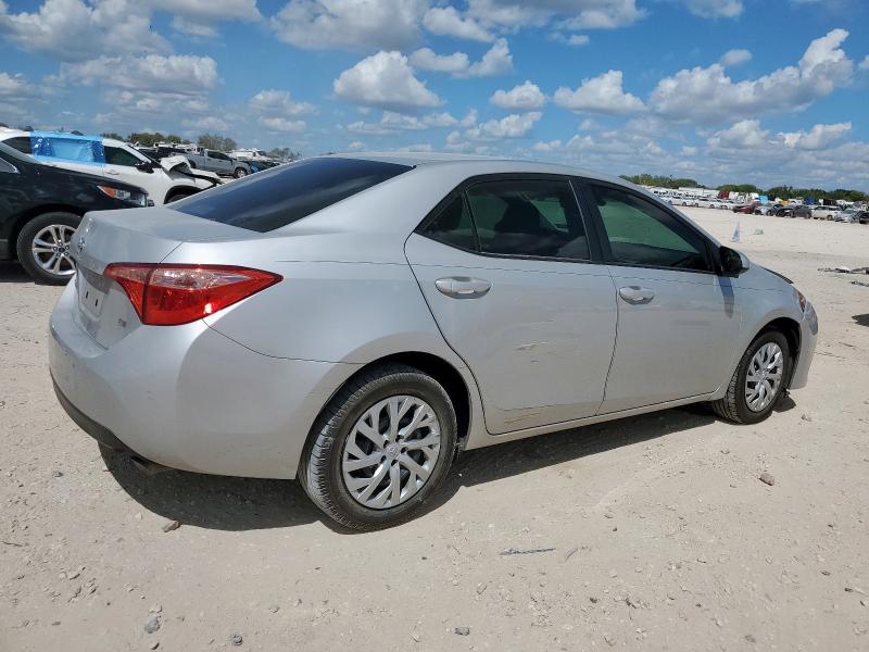  TOYOTA COROLLA 2019 Srebrny