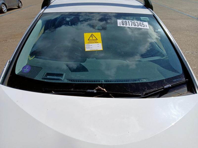 2017 TOYOTA PRIUS BUSINESS ED + PHEV 