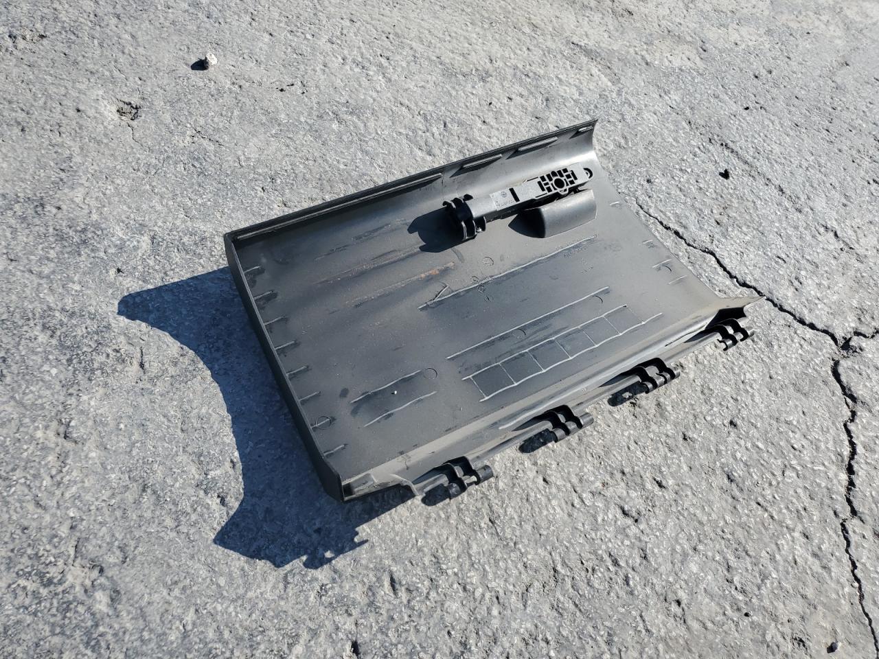 2014 Chevrolet Traverse Lt VIN: 1GNKRHKD1EJ157302 Lot: 81863795