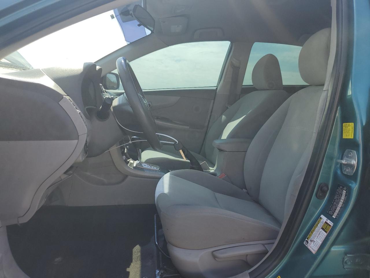 2010 Toyota Corolla Base VIN: 2T1BU4EE3AC439211 Lot: 81607255