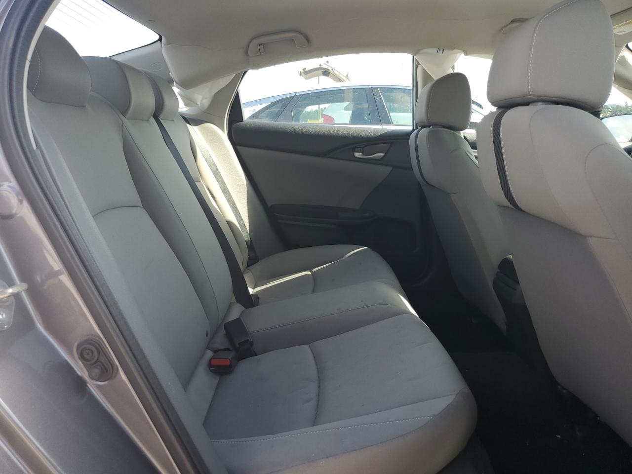 2018 Honda Civic Lx VIN: 2HGFC2F58JH570343 Lot: 84257085