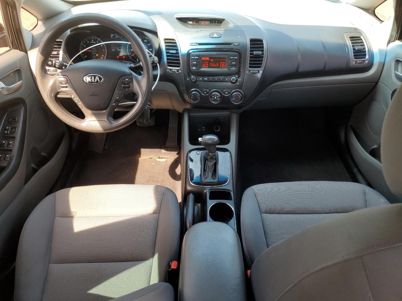 2017 Kia Forte Lx VIN: 3KPFK4A7XHE009590 Lot: 71986215