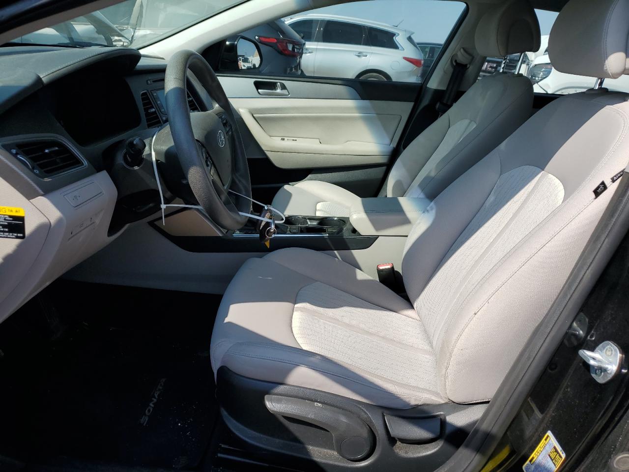 2016 Hyundai Sonata Hybrid VIN: KMHE24L13GA037023 Lot: 71399835