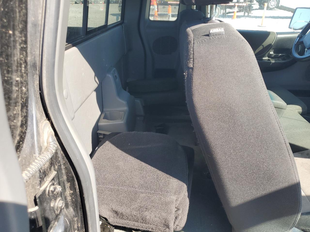 2011 Ford Ranger Super Cab VIN: 1FTLR4FE7BPA71154 Lot: 81642475