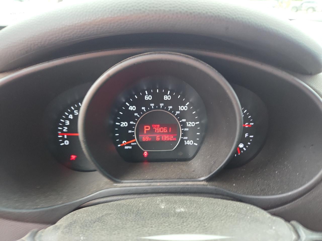 2015 Kia Soul VIN: KNDJN2A2XF7783233 Lot: 81568055