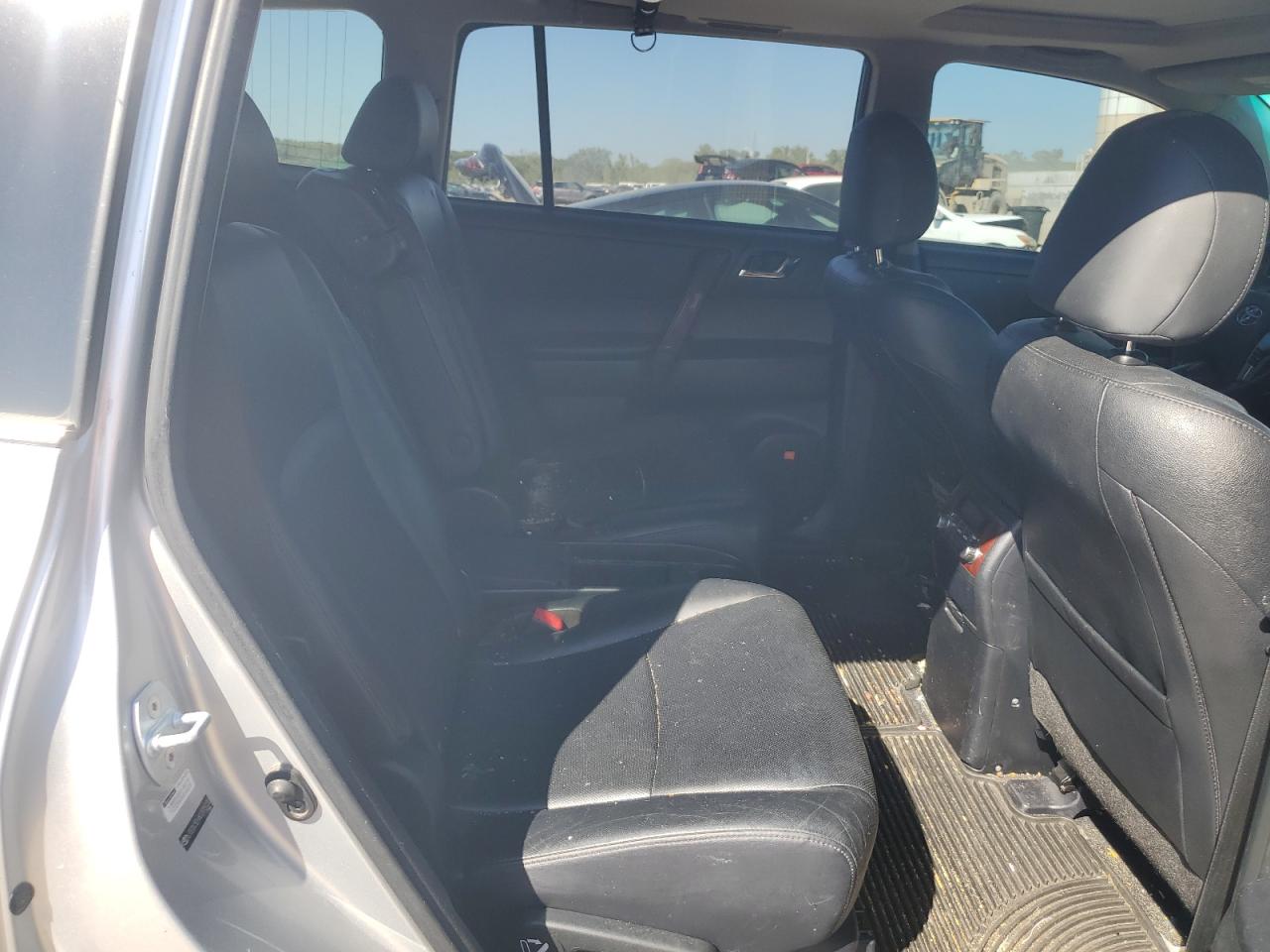 2013 Toyota Highlander Hybrid Limited VIN: JTEDC3EH8D2015120 Lot: 81339985