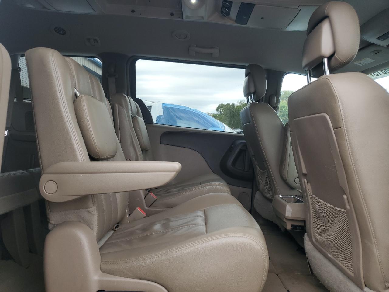 2016 Chrysler Town & Country Touring VIN: 2C4RC1BG6GR296169 Lot: 81398815