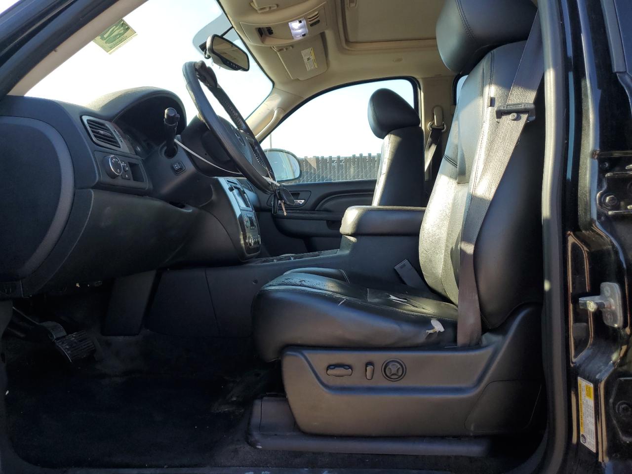 2011 GMC Yukon Xl Denali VIN: 1GKS2MEF3BR349759 Lot: 82085635