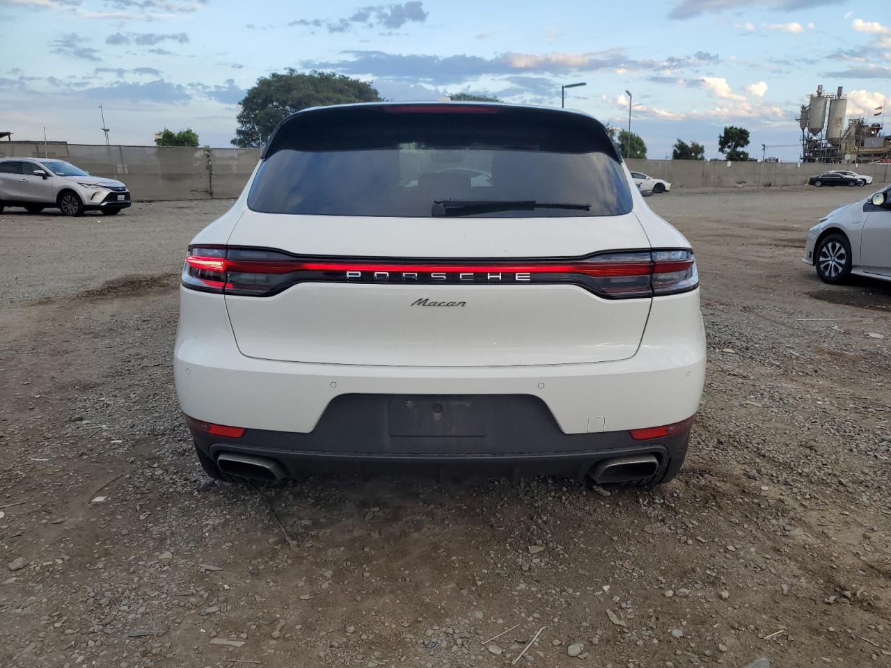 2019 Porsche Macan VIN: WP1AA2A52KLB07610 Lot: 81696755
