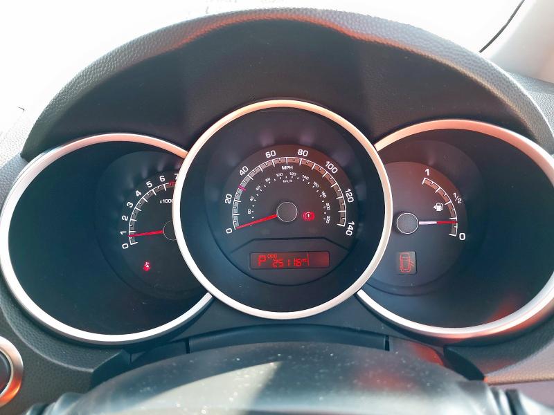 2017 KIA VENGA 4 AUTO 