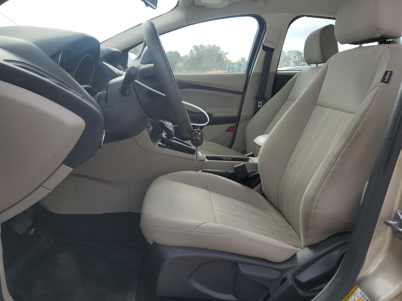 2017 Ford Focus Se VIN: 1FADP3F24HL262160 Lot: 81871695