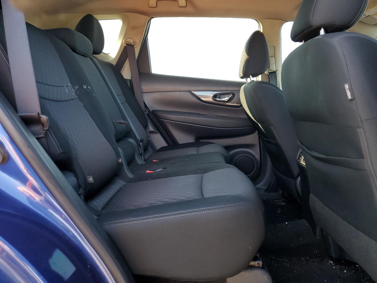 2017 Nissan Rogue S VIN: KNMAT2MV0HP570063 Lot: 81382765