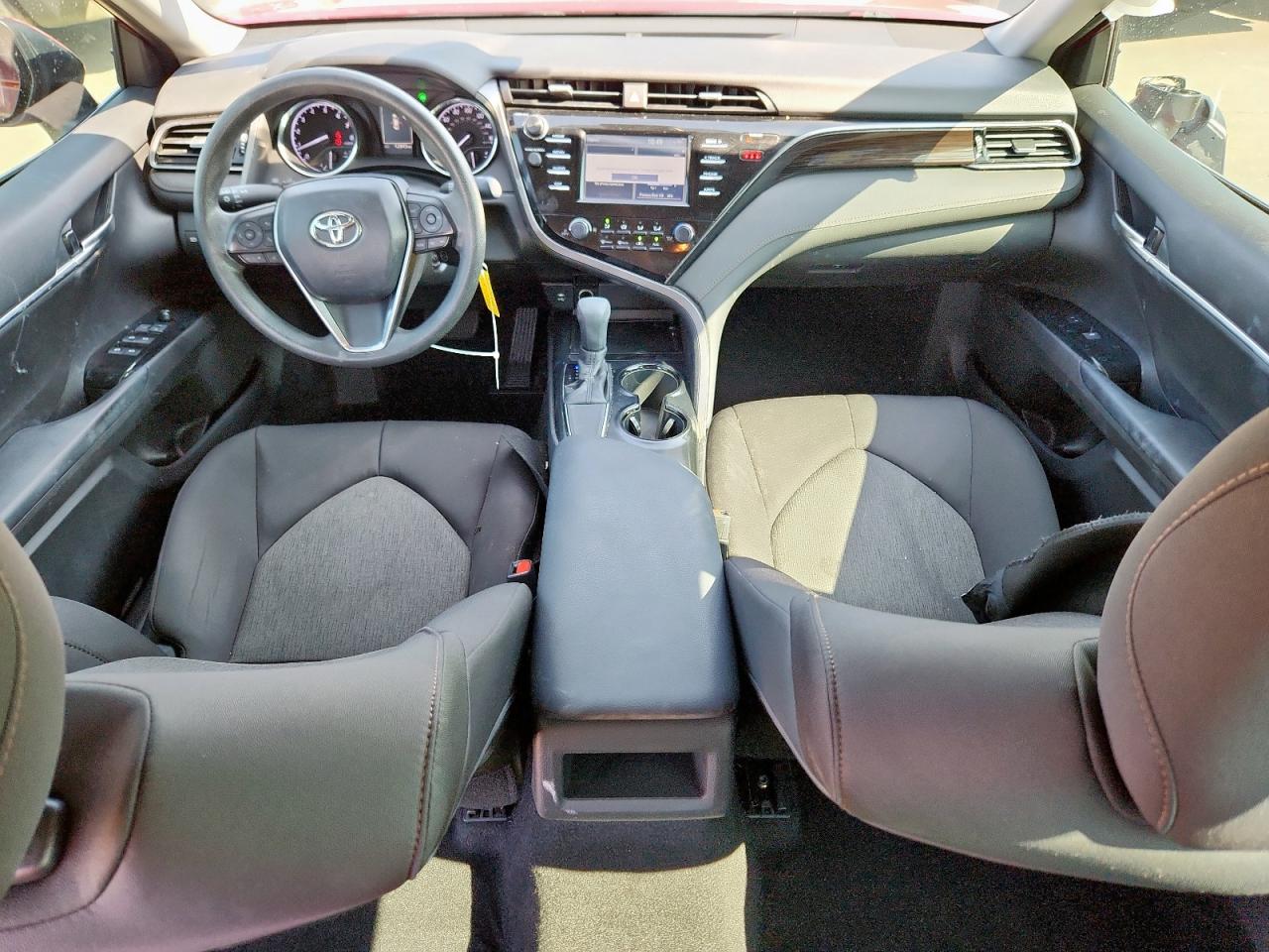 2019 Toyota Camry L VIN: 4T1B11HK2KU846493 Lot: 71990865