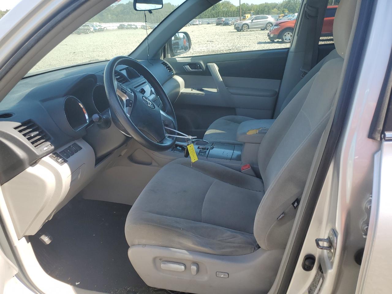 2012 Toyota Highlander Base VIN: 5TDBK3EH8CS112582 Lot: 71675705