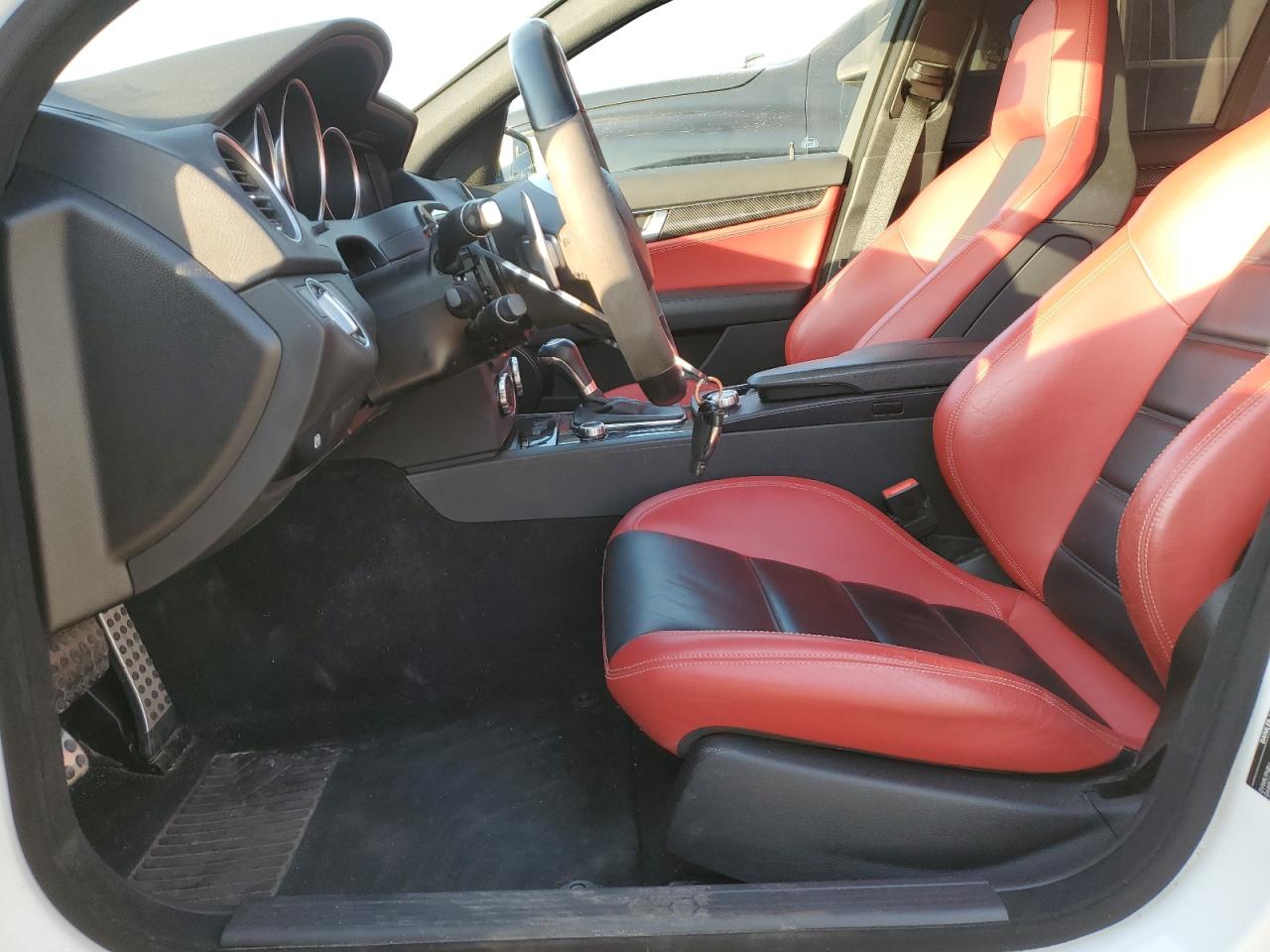 2013 Mercedes-Benz C 63 Amg VIN: WDDGF7HBXDA842250 Lot: 81692265