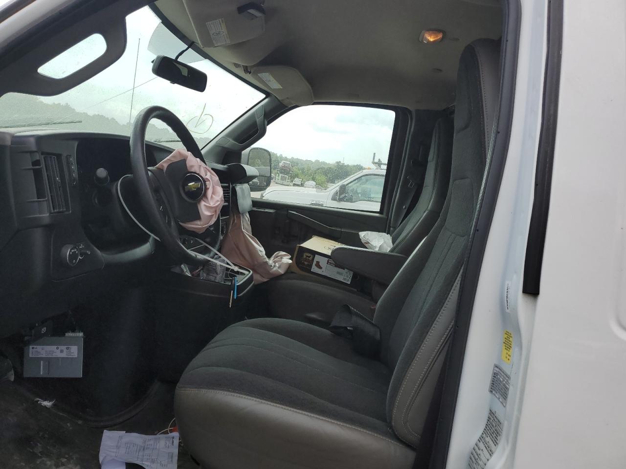 2020 Chevrolet Express G2500 VIN: 1GCWGAFG3L1229951 Lot: 80273585