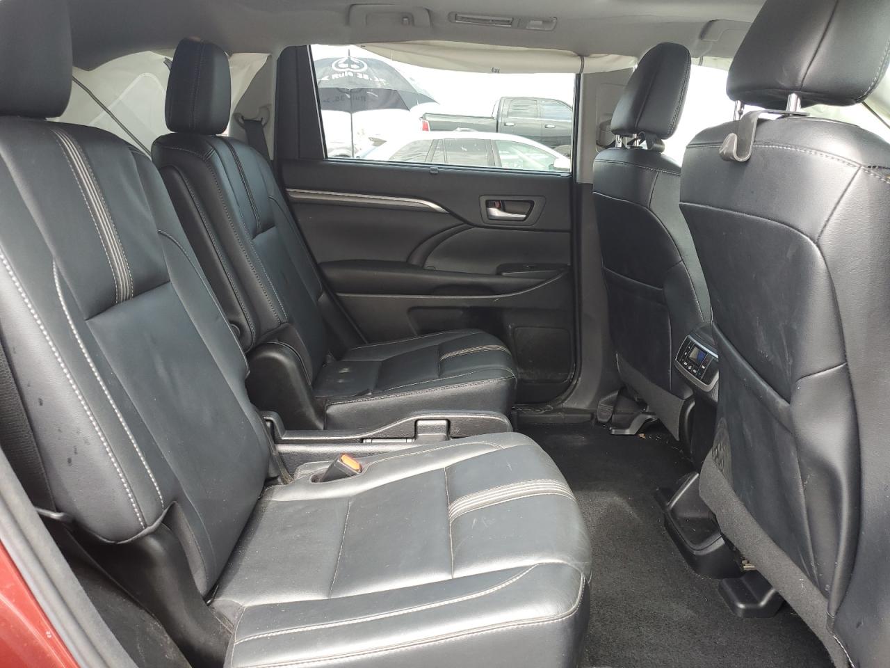 2017 Toyota Highlander Se VIN: 5TDJZRFH3HS383551 Lot: 83865745