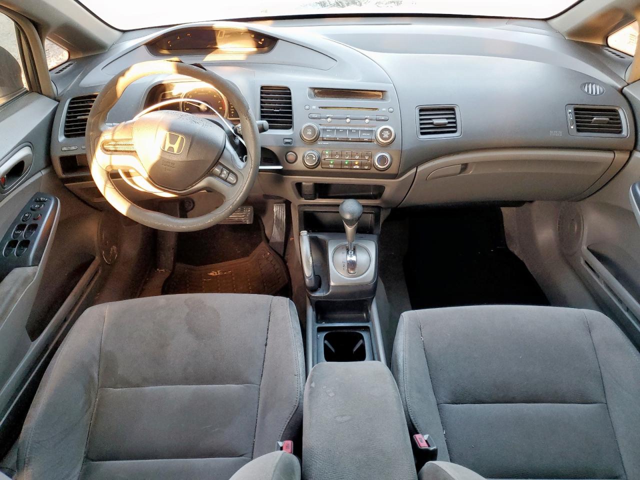2008 Honda Civic Lx VIN: 2HGFA16568H300330 Lot: 70829565