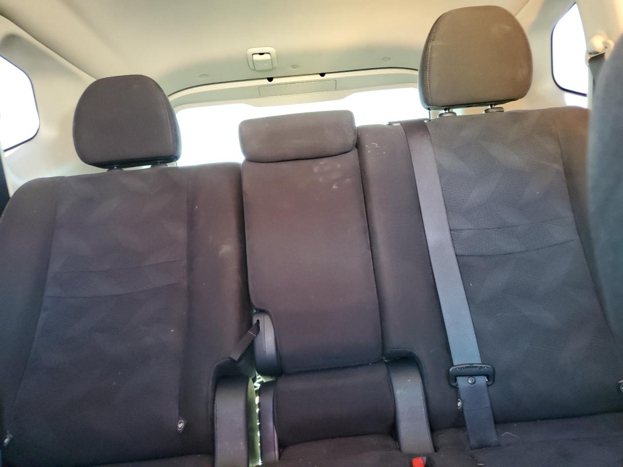 2015 Nissan Rogue S VIN: KNMAT2MV6FP549750 Lot: 71239385