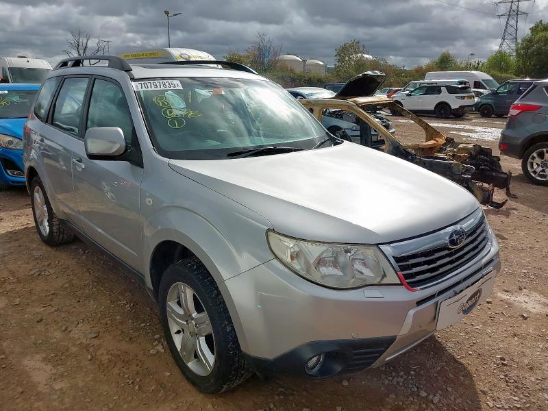 2010 SUBARU FORESTER XS