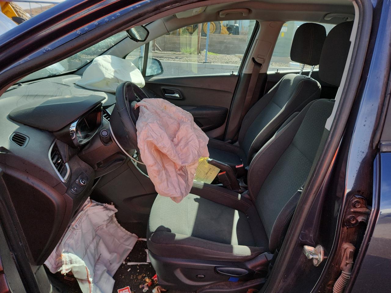 2018 Chevrolet Trax Ls VIN: 3GNCJKSB9JL382528 Lot: 81041195