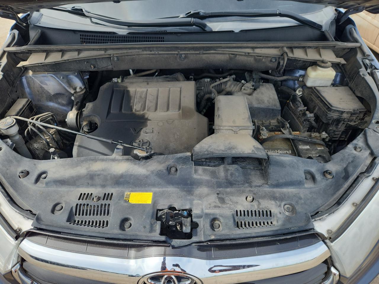 2015 Toyota Highlander Le VIN: 5TDBKRFH7FS185139 Lot: 83889355