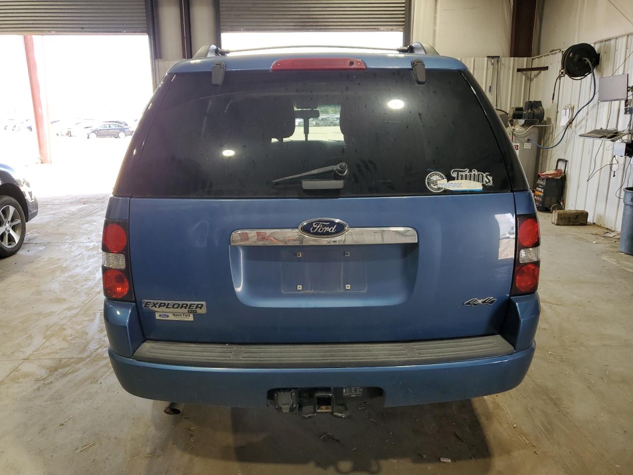 2009 Ford Explorer Xlt VIN: 1FMEU73E29UA17801 Lot: 81836615