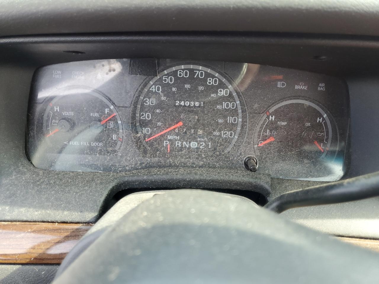 2001 Ford Crown Victoria VIN: 2FAFP73W61X189292 Lot: 80880395