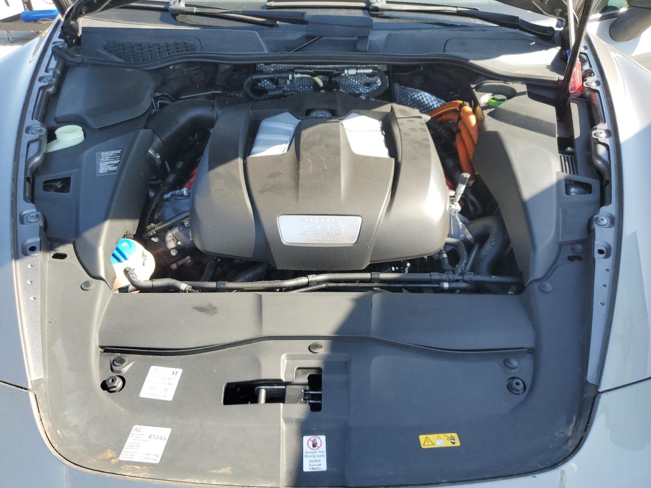 2012 Porsche Cayenne S Hybrid VIN: WP1AE2A29CLA90588 Lot: 84244395