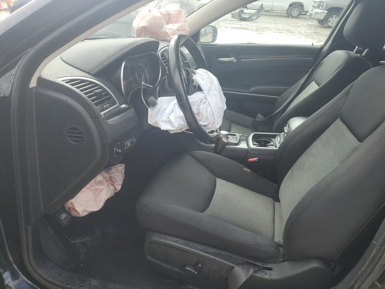 2019 Chrysler 300 Touring VIN: 2C3CCAAG7KH694033 Lot: 84273675