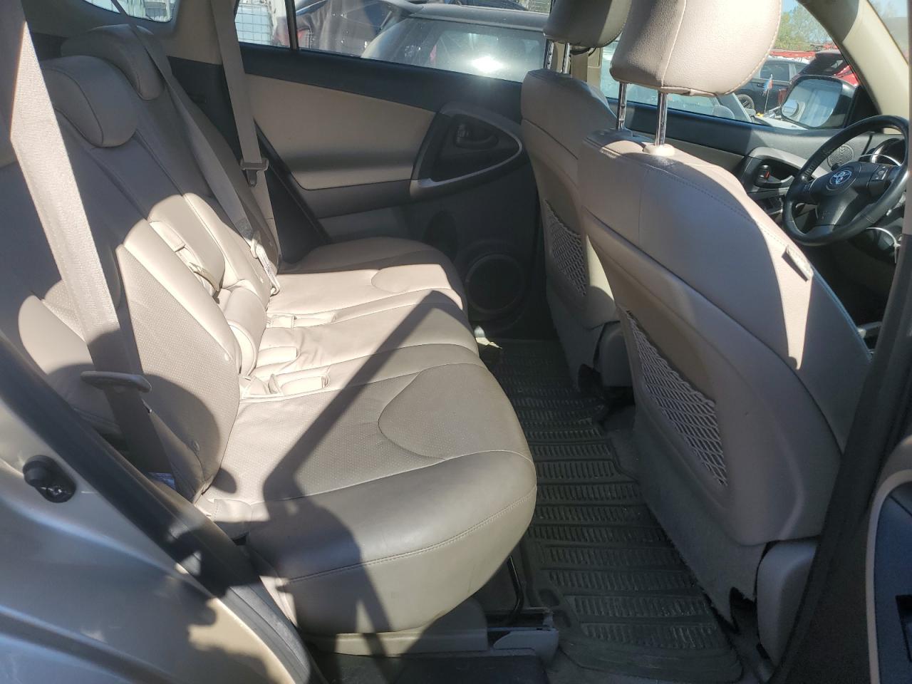 2008 Toyota Rav4 Limited VIN: JTMBK31V786042401 Lot: 83865205
