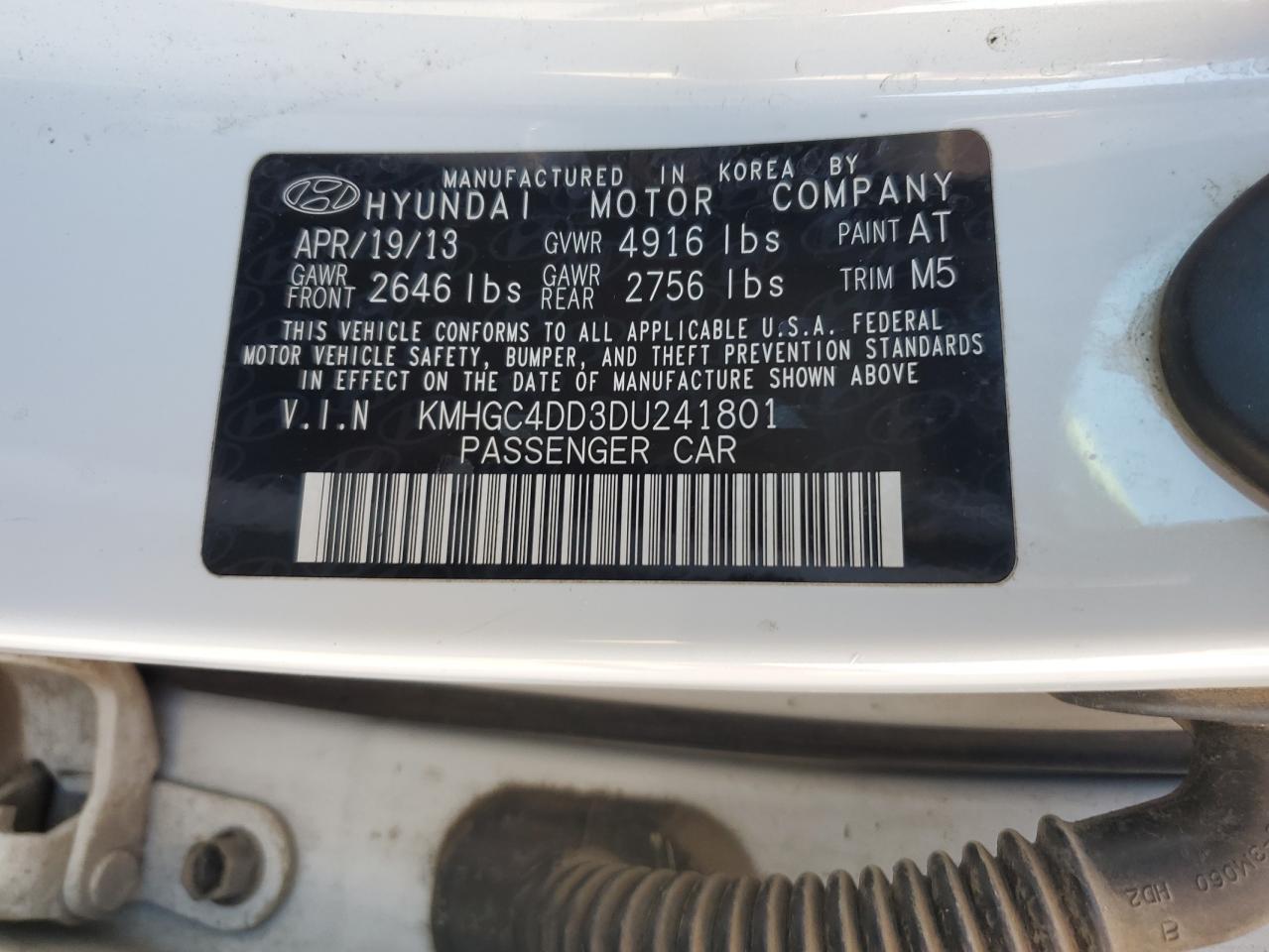 2013 Hyundai Genesis 3.8L VIN: KMHGC4DD3DU241801 Lot: 81884765