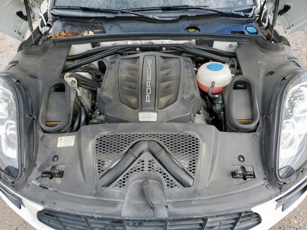 2015 Porsche Macan S VIN: WP1AB2A54FLB59825 Lot: 82106285