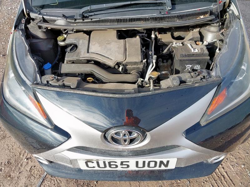 2015 TOYOTA AYGO X-CLUSIV VVT-I 