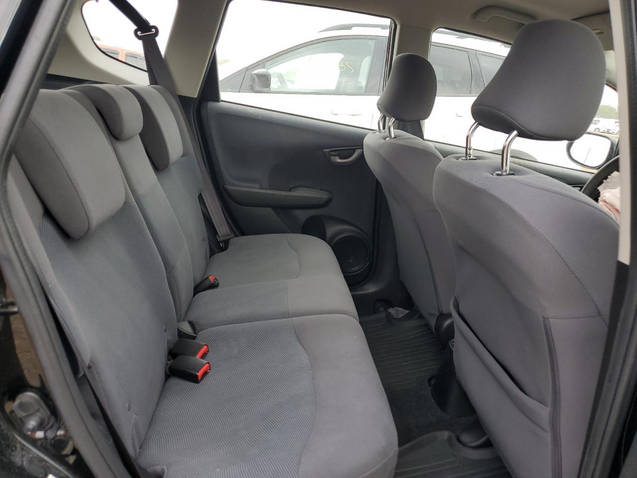 2013 Honda Fit VIN: JHMGE8H31DC039759 Lot: 81470615