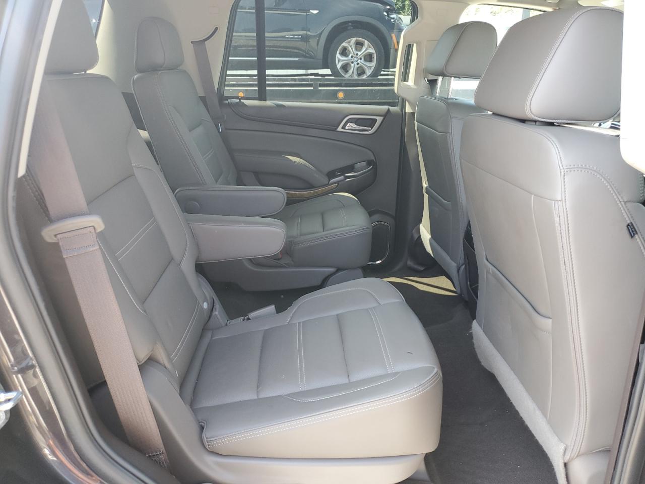 2017 GMC Yukon Denali VIN: 1GKS2CKJ0HR363324 Lot: 81382345