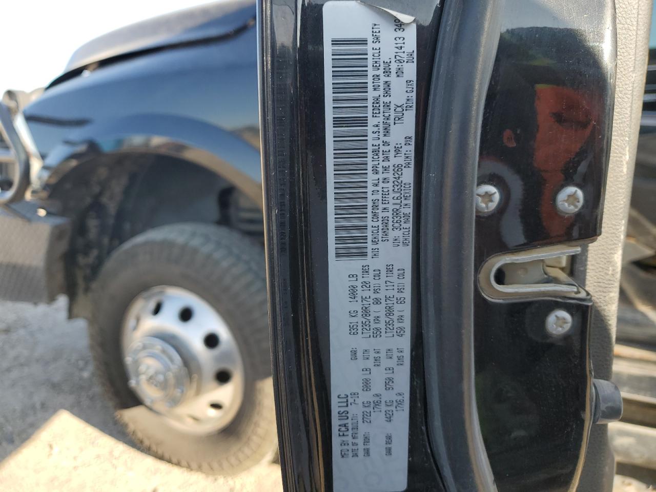 2018 Ram 3500 Laramie VIN: 3C63RRJL6JG324266 Lot: 70701155