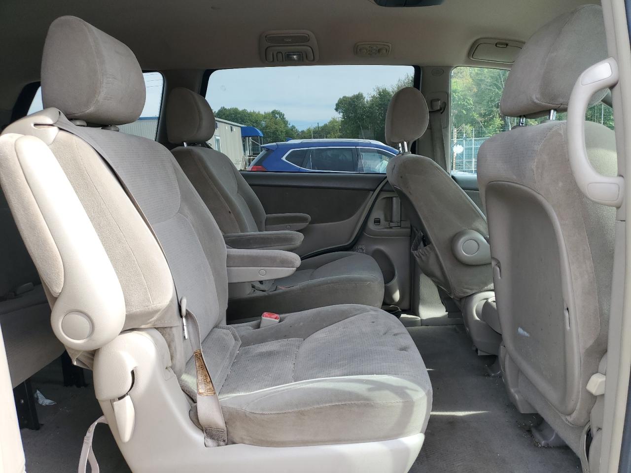 2004 Toyota Sienna Ce VIN: 5TDZA23C74S165584 Lot: 81814225