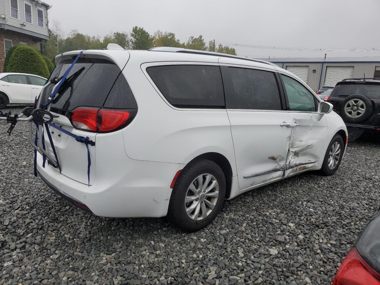 2019 Chrysler Pacifica Touring L 2C4RC1BG3KR561638 photo #4