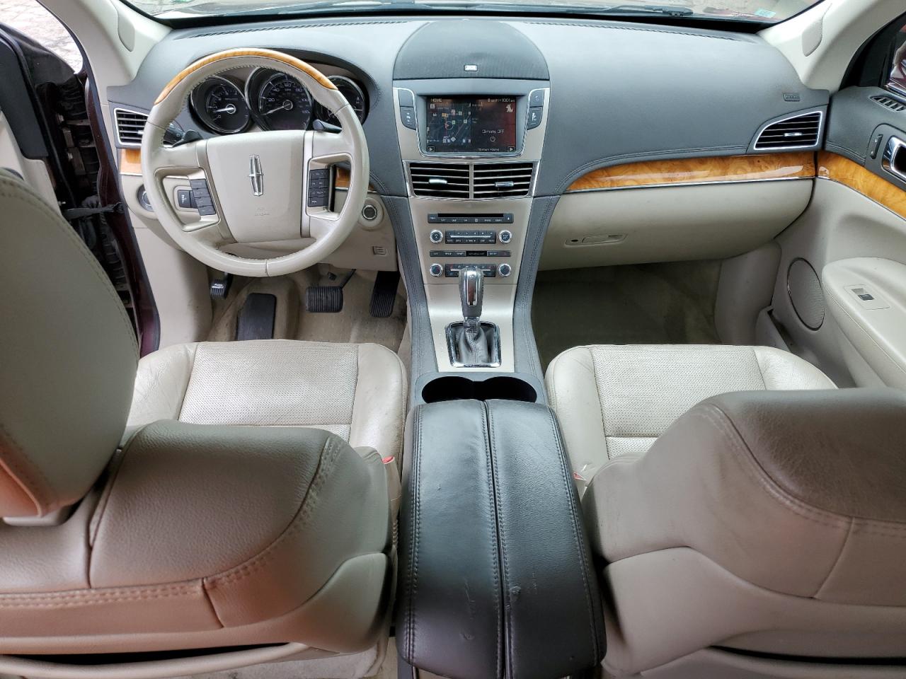 2011 Lincoln Mkt VIN: 2LMHJ5FR8BBJ54993 Lot: 83822085