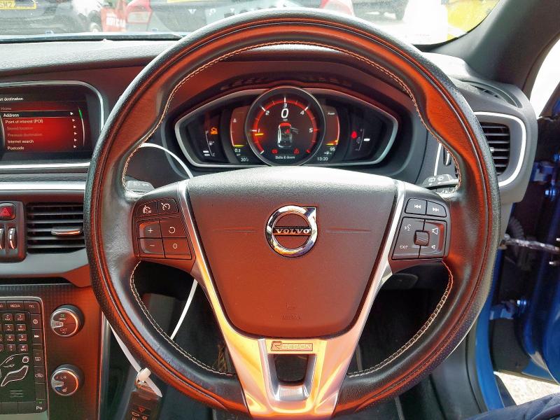 2017 VOLVO V40 R-DESIGN NAV + D3 