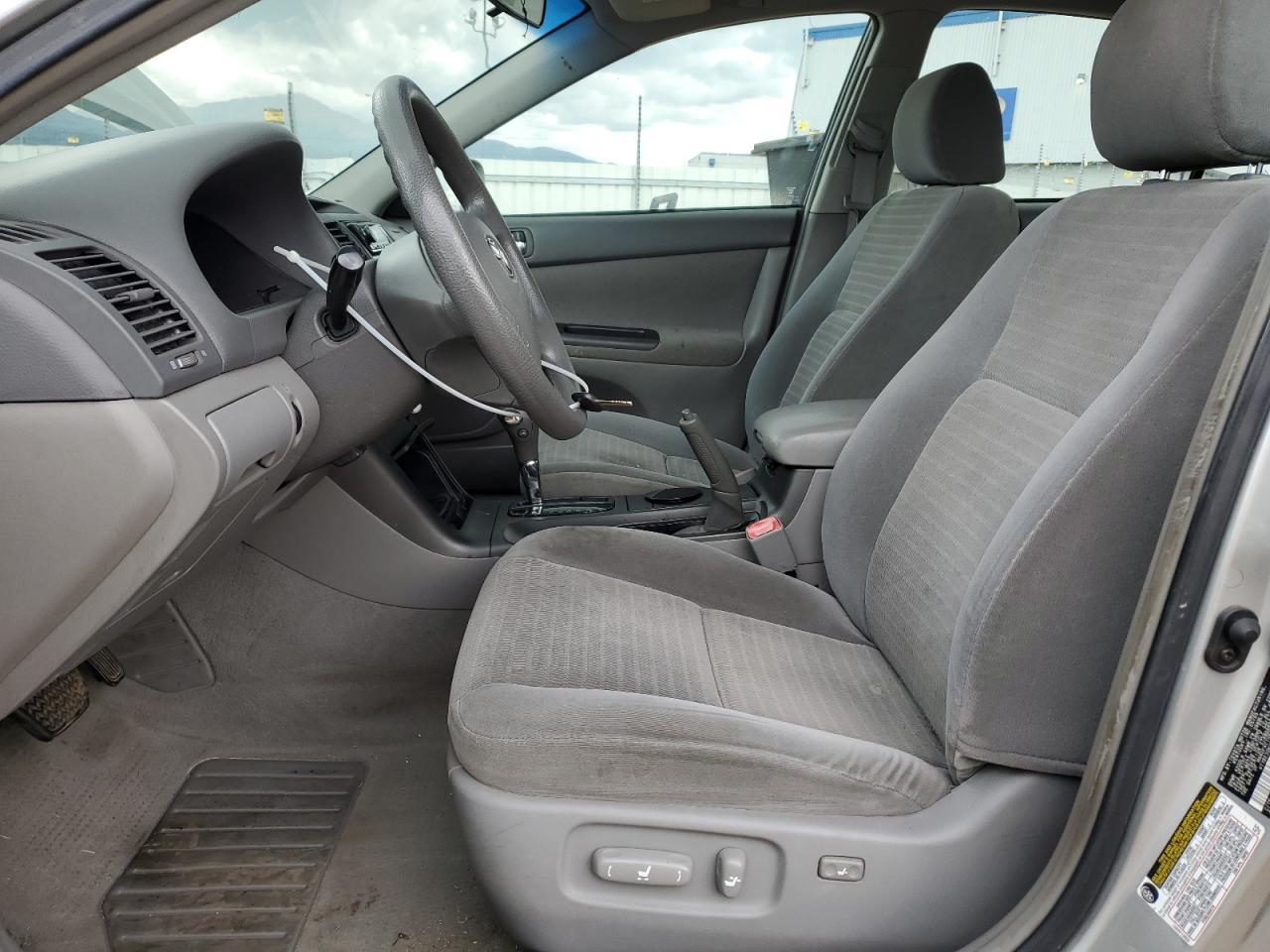 2005 Toyota Camry Le VIN: 4T1BE32K45U606861 Lot: 84629075