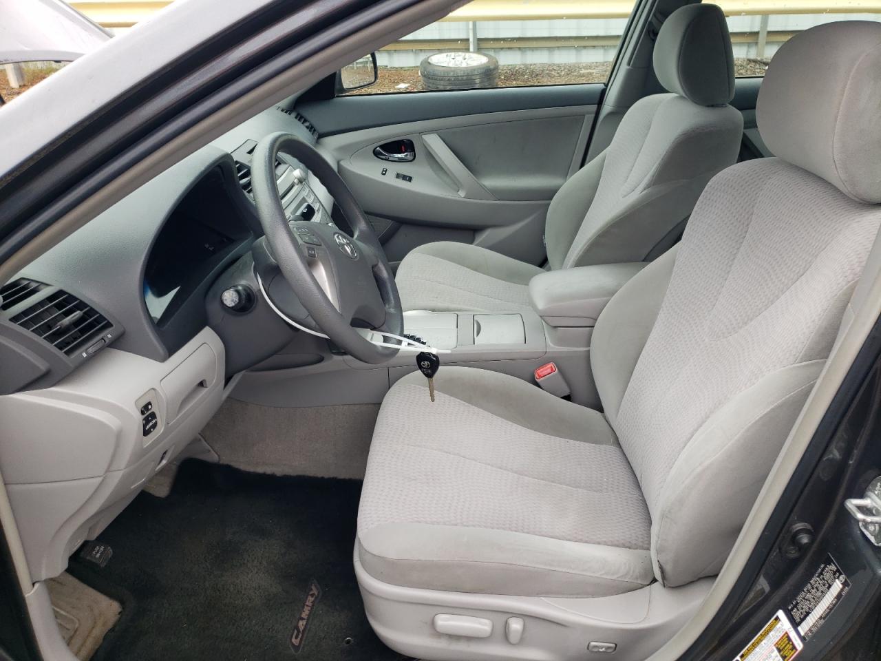 2010 Toyota Camry Base VIN: 4T1BF3EK5AU040356 Lot: 84711015