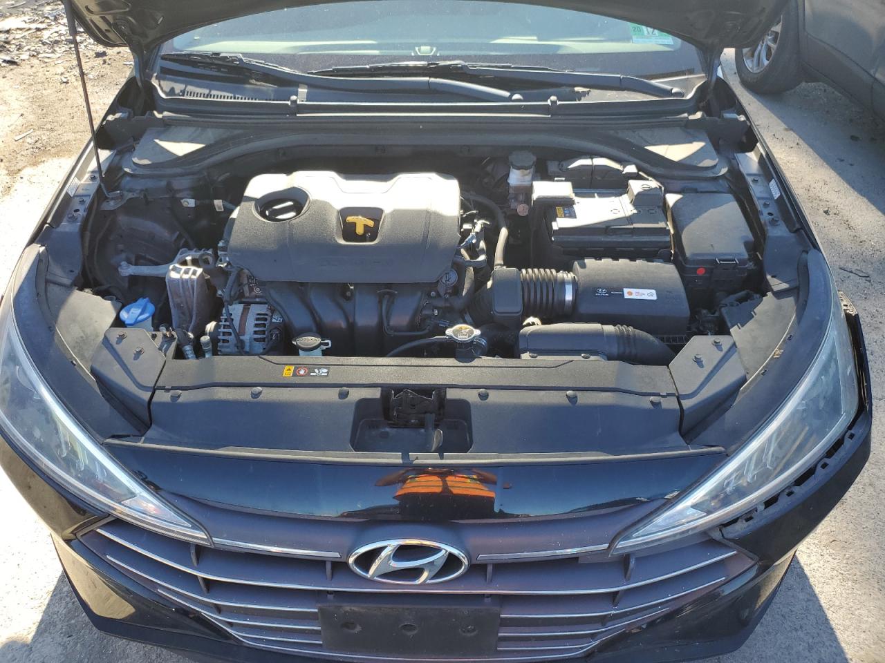 2019 Hyundai Elantra Se VIN: KMHD74LF5KU781187 Lot: 71873065