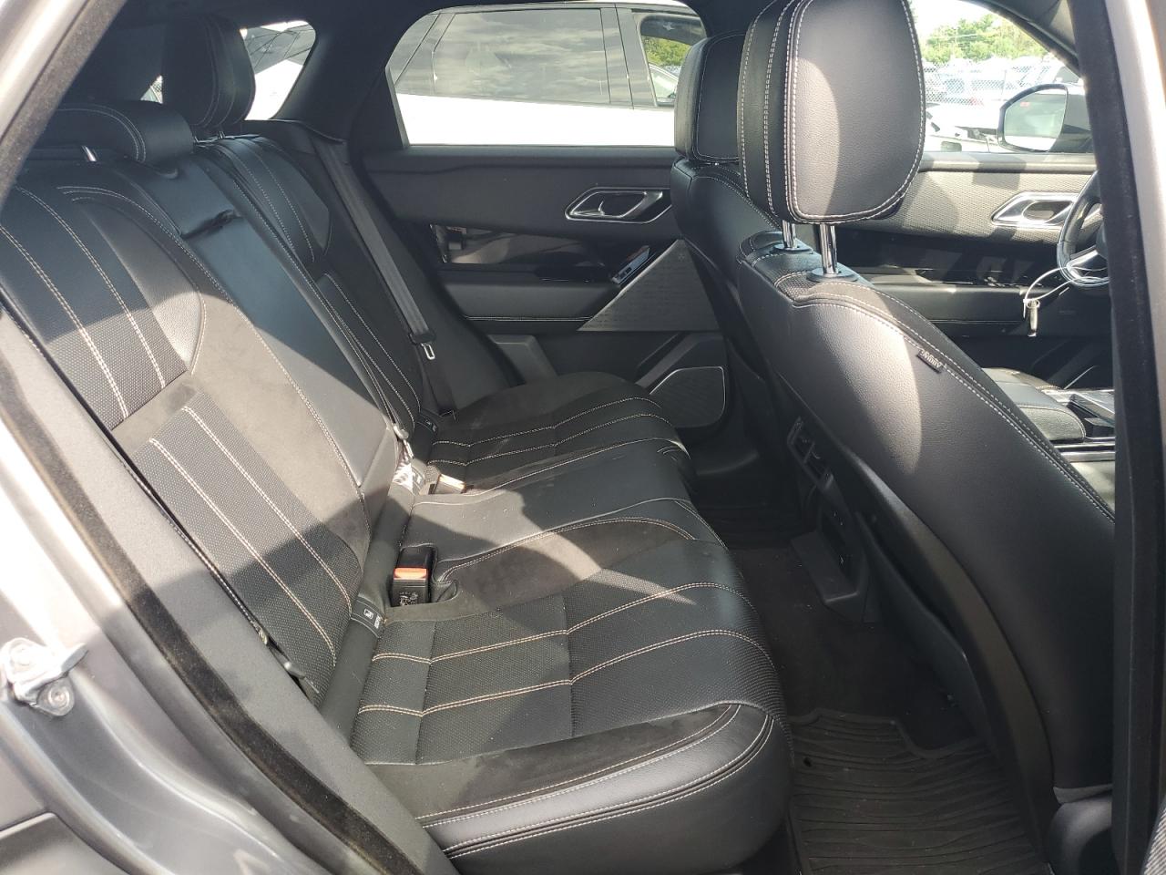 2019 Land Rover Range Rover Velar R-Dynamic Se VIN: SALYL2EV3KA795027 Lot: 70482195