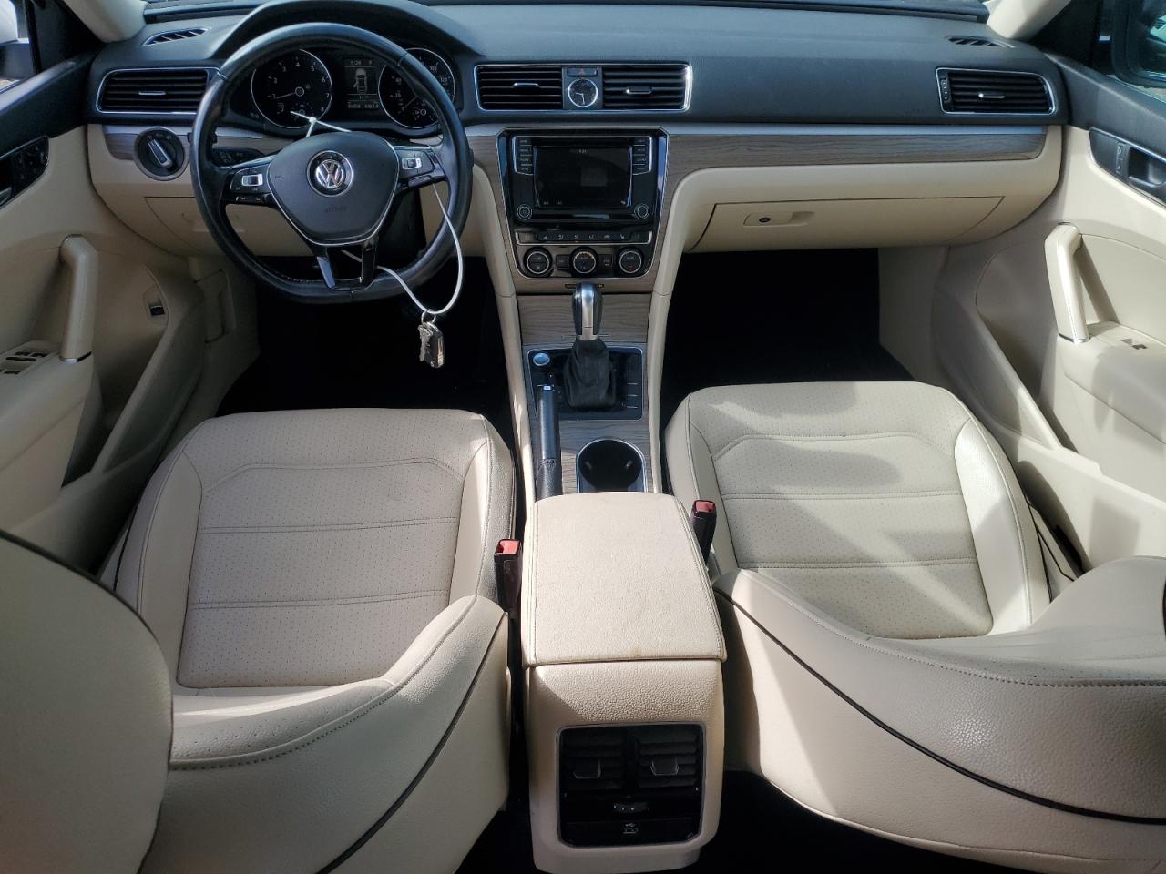 2017 Volkswagen Passat Se VIN: 1VWBT7A36HC032105 Lot: 68202335