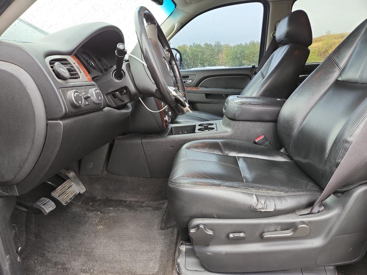 2014 Chevrolet Suburban K1500 Lt VIN: 1GNSKJE76ER240405 Lot: 82145805
