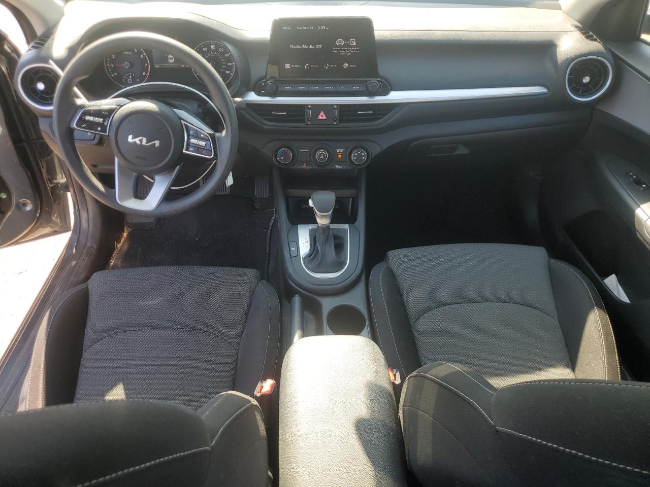 2023 Kia Forte Lx VIN: 3KPF24ADXPE688121 Lot: 80941355