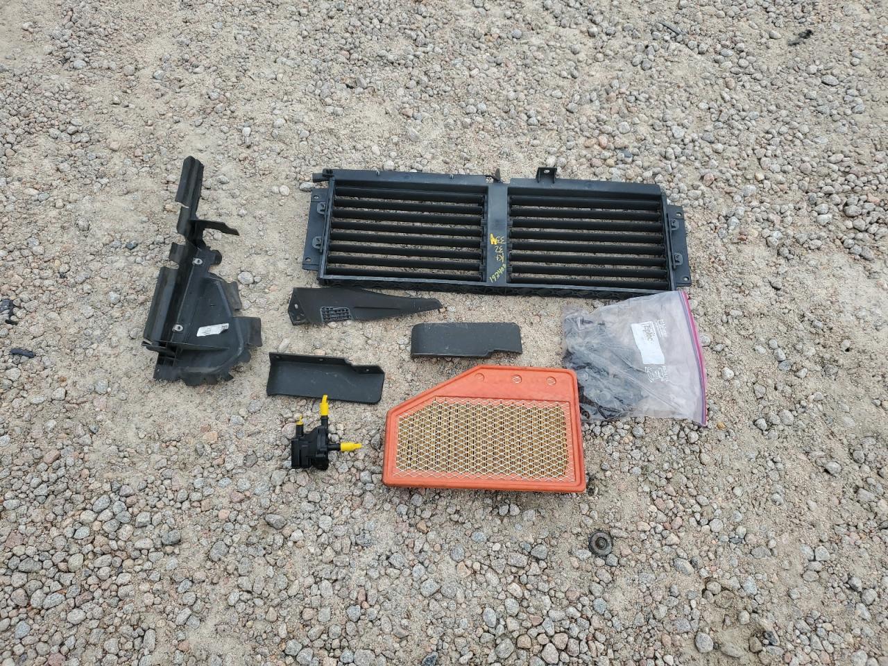 2019 Cadillac Xt4 Premium Luxury VIN: 1GYFZCR48KF120209 Lot: 70889485